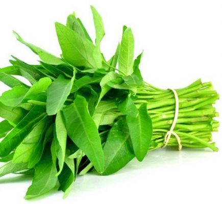 Rau muống rất thích hợp để ăn lẩu gà