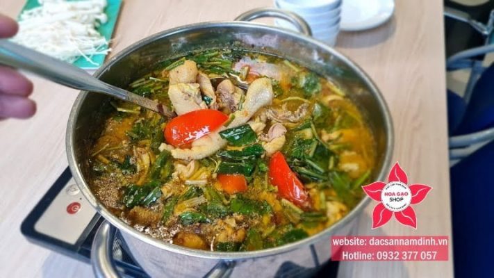 Lẩu gà cơm rượu “độc quyền” của Hoa Gạo Food