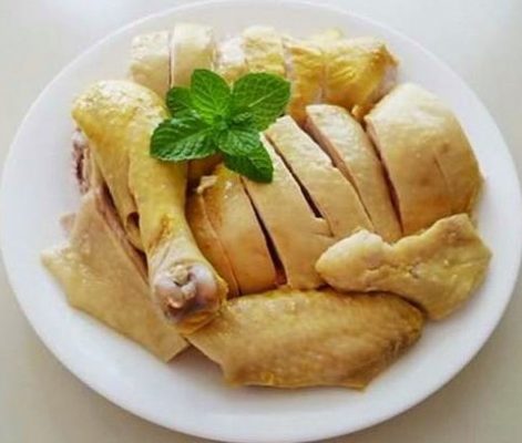 Cách chặt gà cúng cũng không quá khó khăn