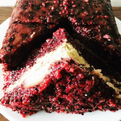 Bánh chưng nếp cẩm đặc trưng của Hoa Gạo Food