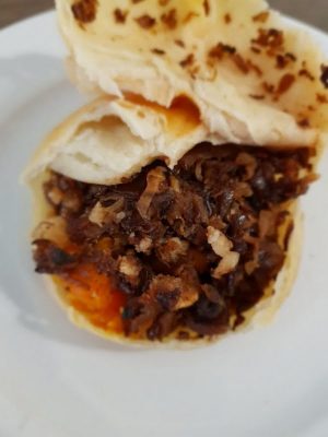 Mua bánh xíu páo ở Hoa Gạo Food