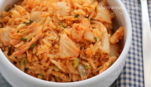Cơm rang kim chi siêu hấp dẫn