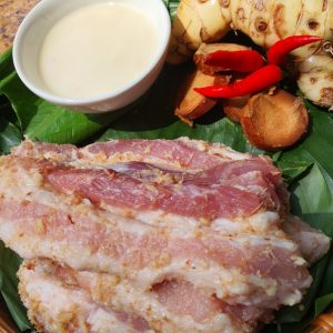 Ba chỉ (ba rọi) riềng mẻ