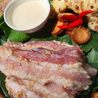 Thịt heo nướng riềng mẻ